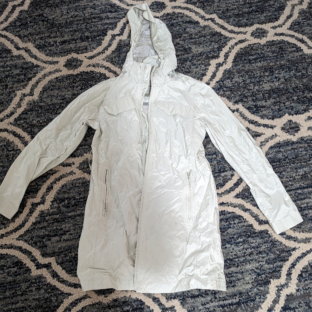 L.L. Bean White Rain Coat Size Small